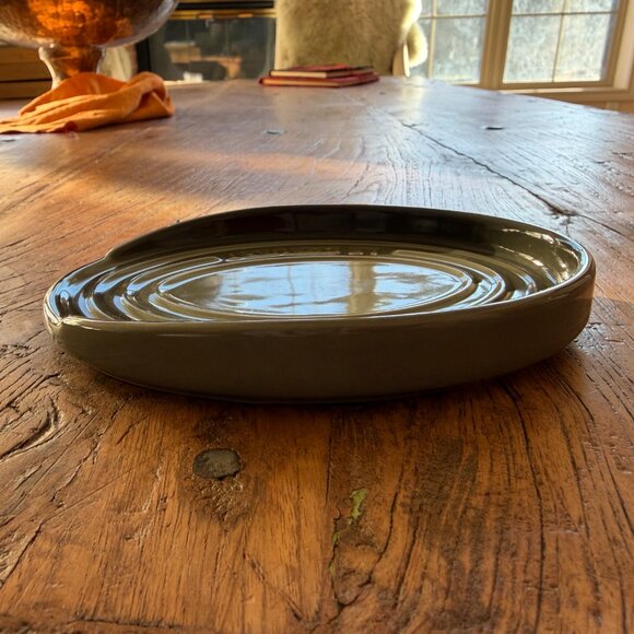 Le Creuset Stoneware Oval Spoon Rest Thyme NEW - Picture 5 of 6